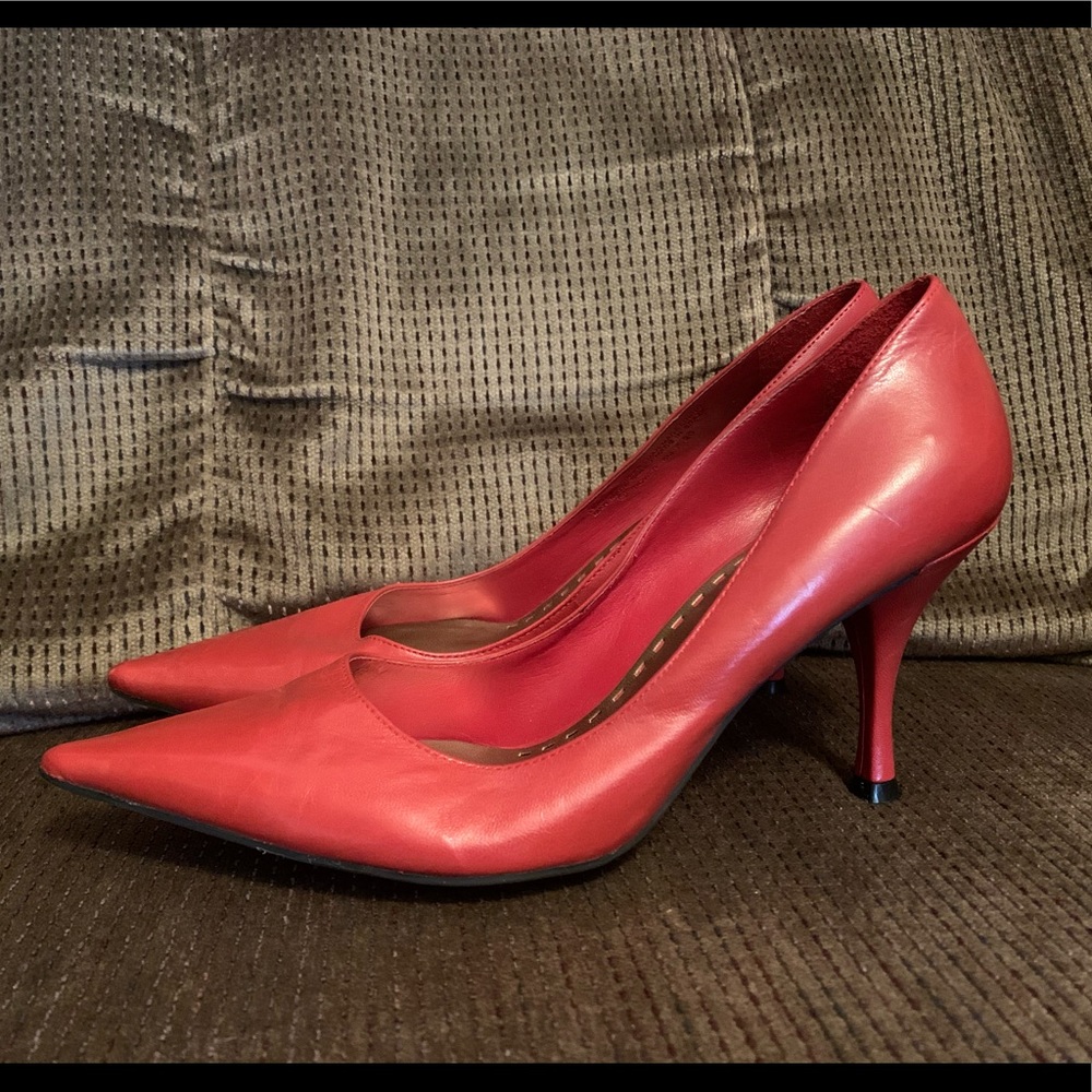 Gianni Bini Red High Heels Size 6